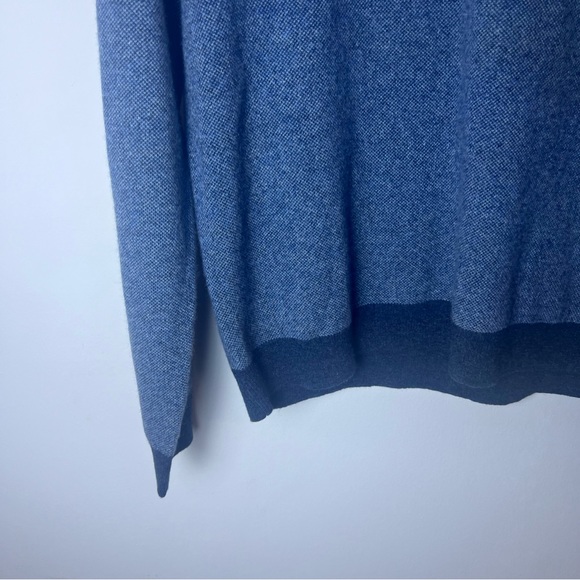Express Men’s Wool and Cashmere Blend - V Neck Sweater - Two Toned Blue -Size L - Picture 6 of 8